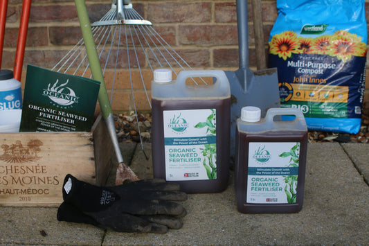 Natural fertiliser breakdown for new gardeners in the UK